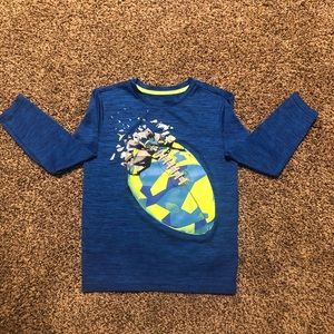 Old Navy Active Go-Dry Tee Shirt.